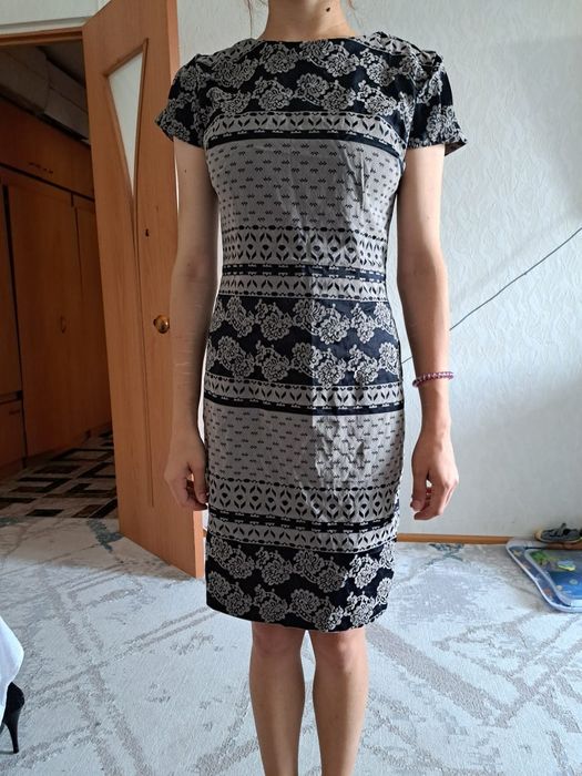 Продам платья не дорого