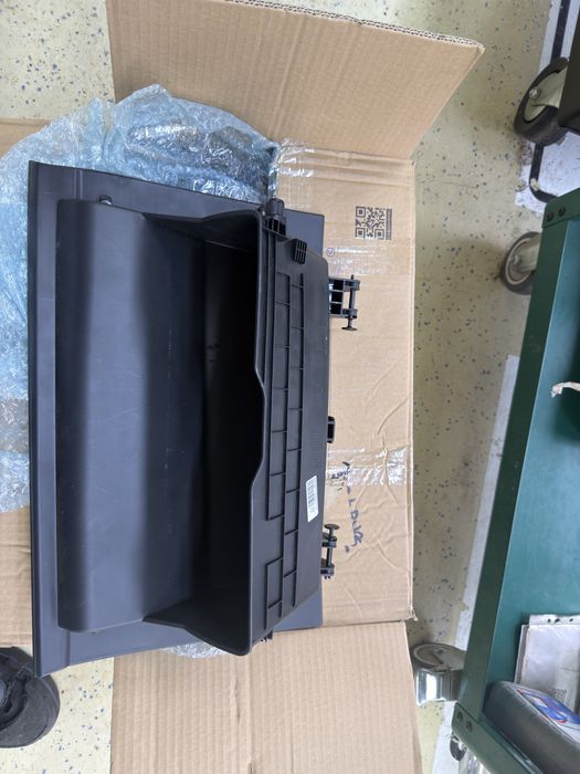 Продам бардачок салонный