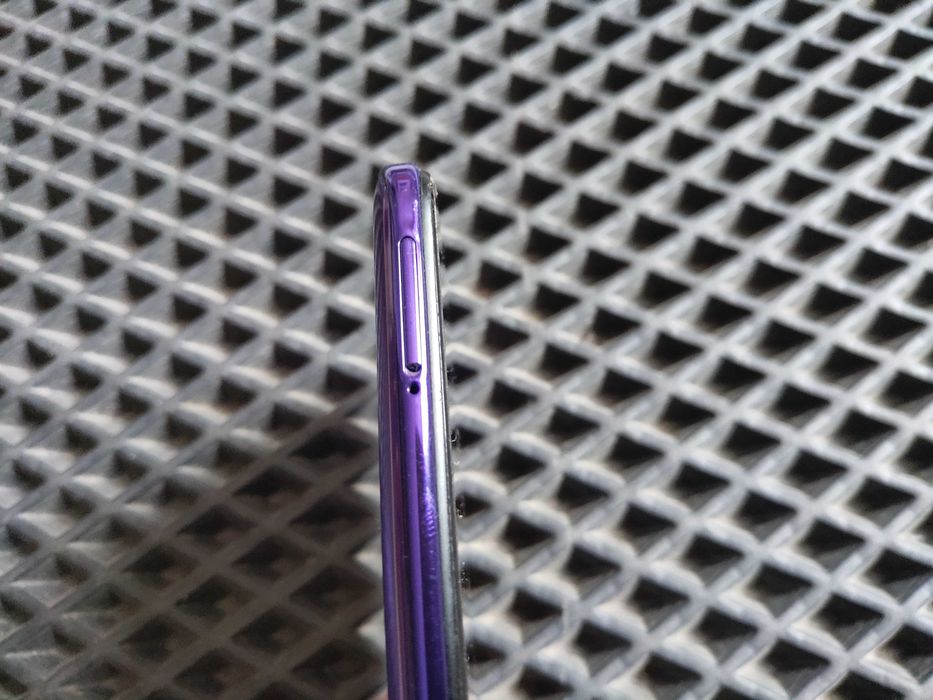 Смартфон Vivo V17 (Vivo 1920)