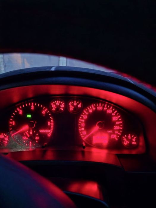 Продам Audi A6 C6 1997