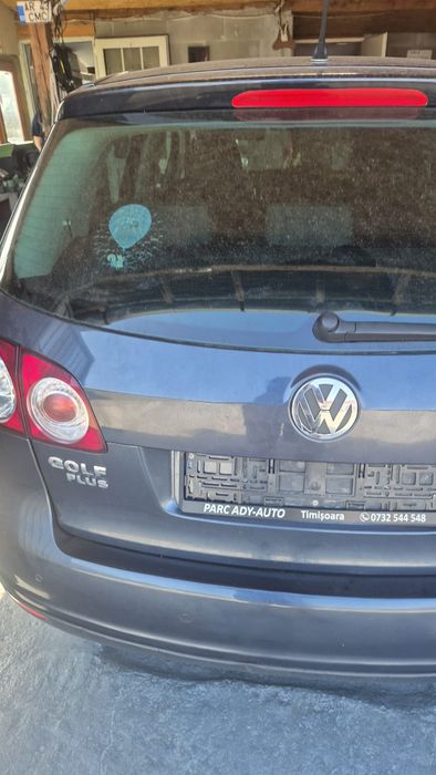 Vând bara spate golf 5 plus.