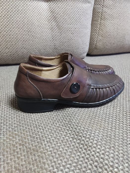 Продам туфли женские