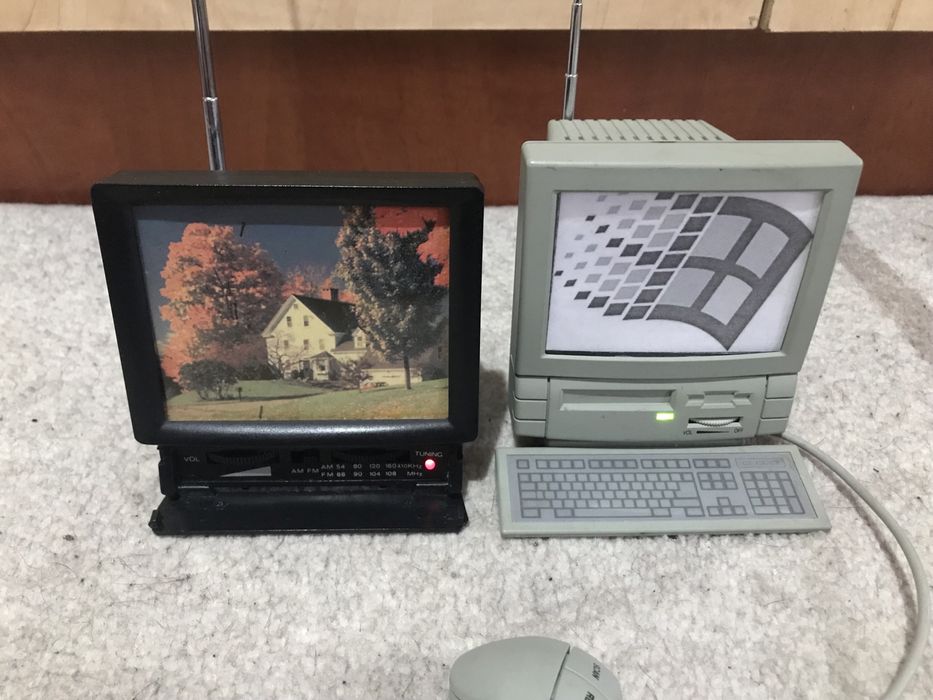 Radio vechi in forma tv si computer