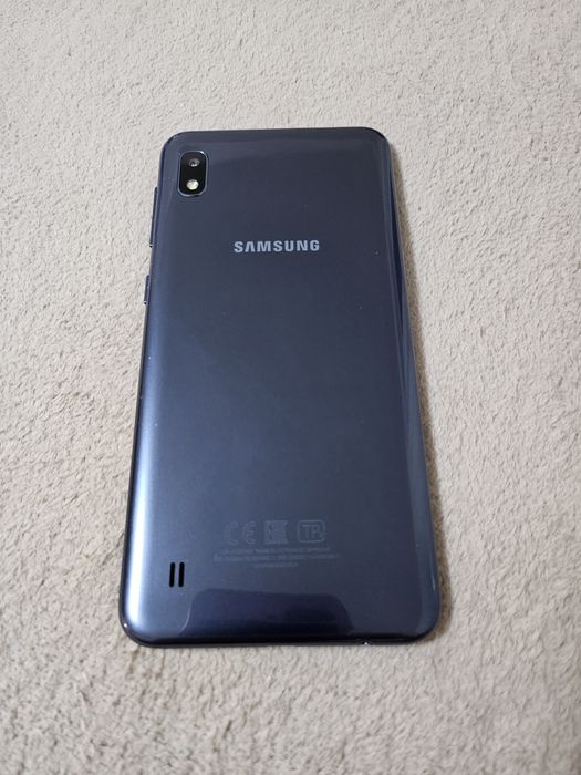 Телефон Samsung A10