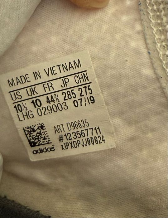 Adidas NMD_R1 ( 44) 28,5см. Маратонки