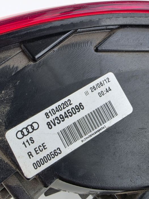 Десен външен стоп Audi A3 8V 3 врати