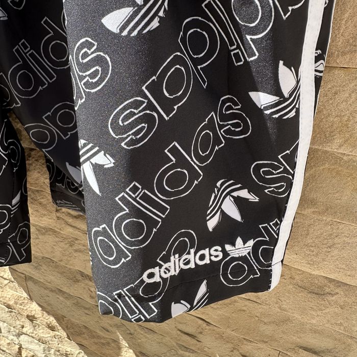 Adidas оригинал 100%
