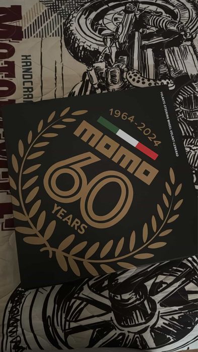 MOMO Юбилеен Спортен Волан
