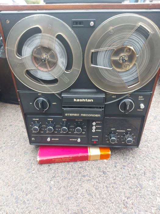 Magnetofon Kashtan ca nou 750lei