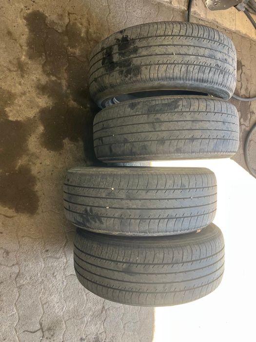 Продам шины на авто