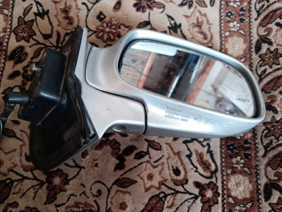 Тойота CELIKA T230. Зеркало. ПРАВОЕ.
