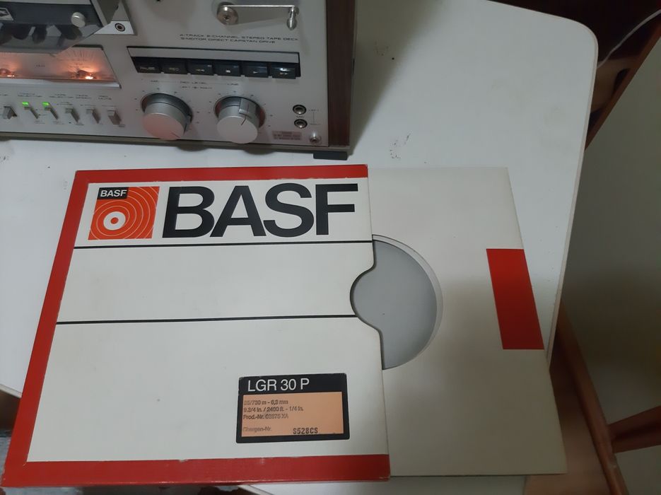 Vând banda, rola magnetofon Ampex 26 originala