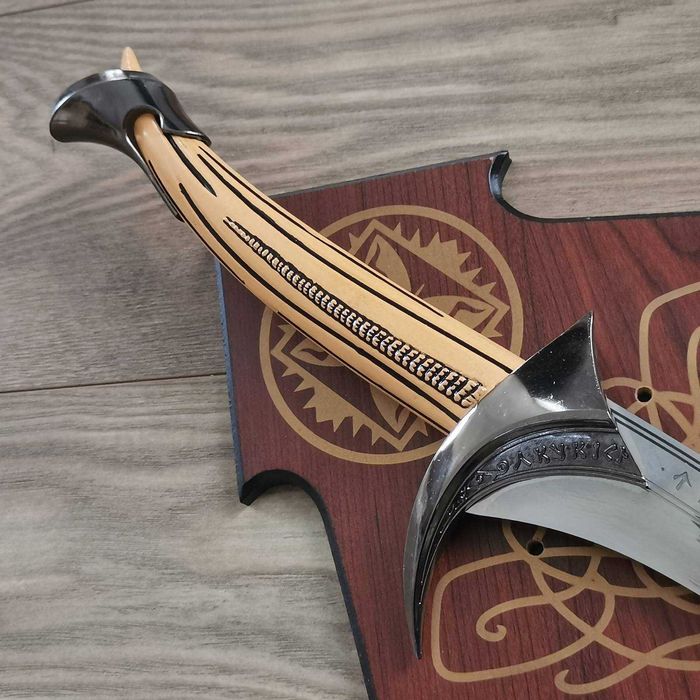 Меч Hobbit Торин Дъбощит Оркрист Thorin Oakenshield ORCRIST SWORD LOTR