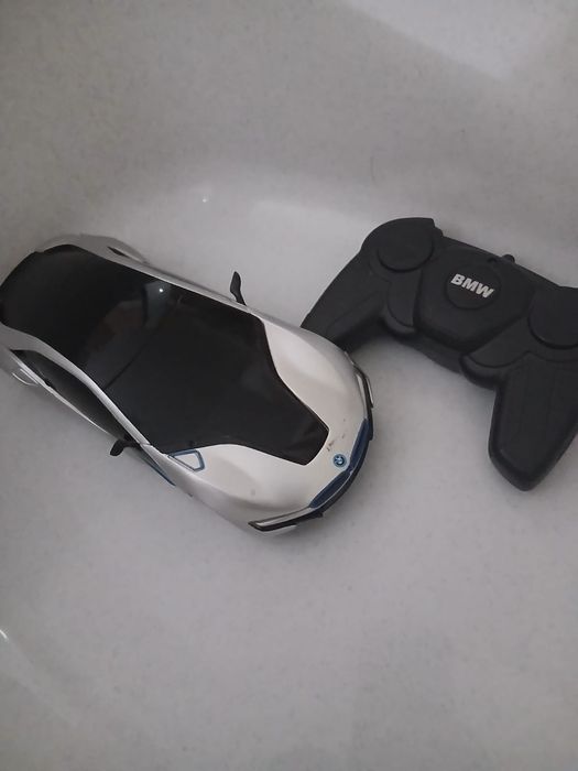 Продам детскую машину BMW