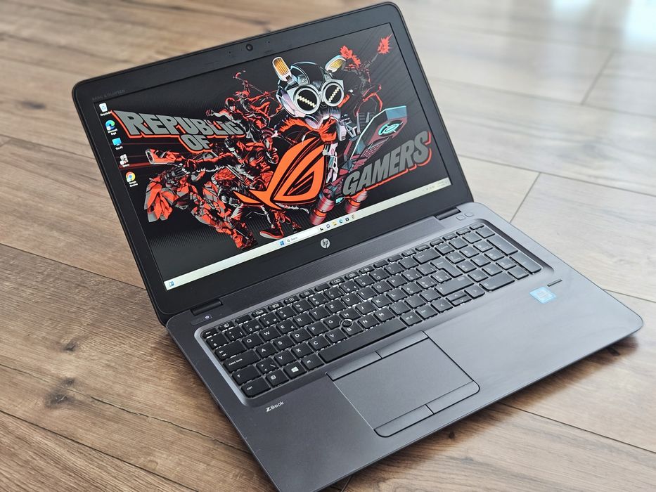 Laptop Gaming Hp Zbook Intel i7 6th, 8GB DDR4, 2 placi video AMD FirePro, SSD 512GB, 15.6 FHD