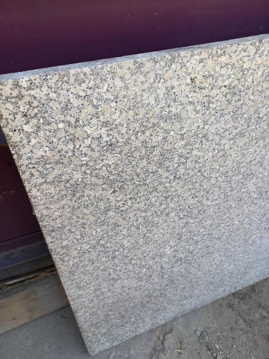 Продам МРАМОРНУЮ плитку и Керамогранит