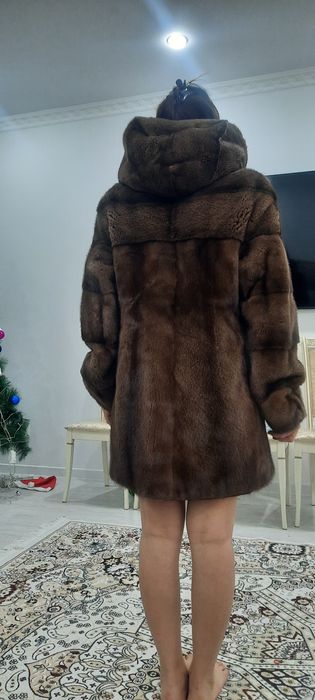 Продам две шубы жен