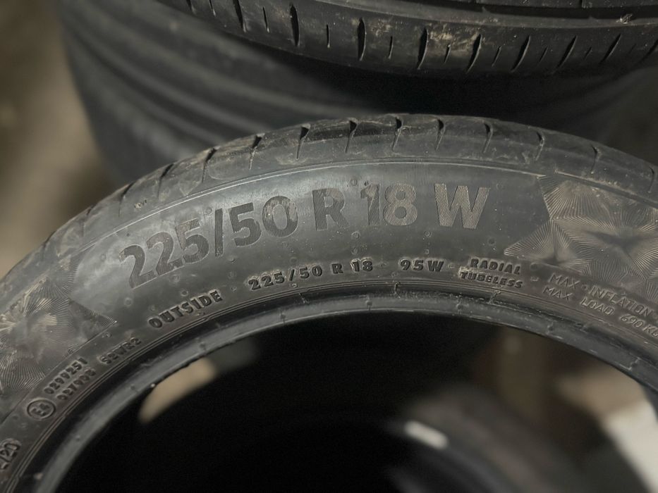 Continetal Premium Contact 6 SSR , 225/50R18