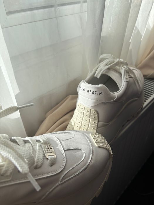 Vând Sneakers de piele enzo bertini