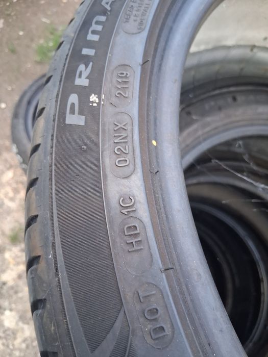 245 40 19 Michelin 2бр летни