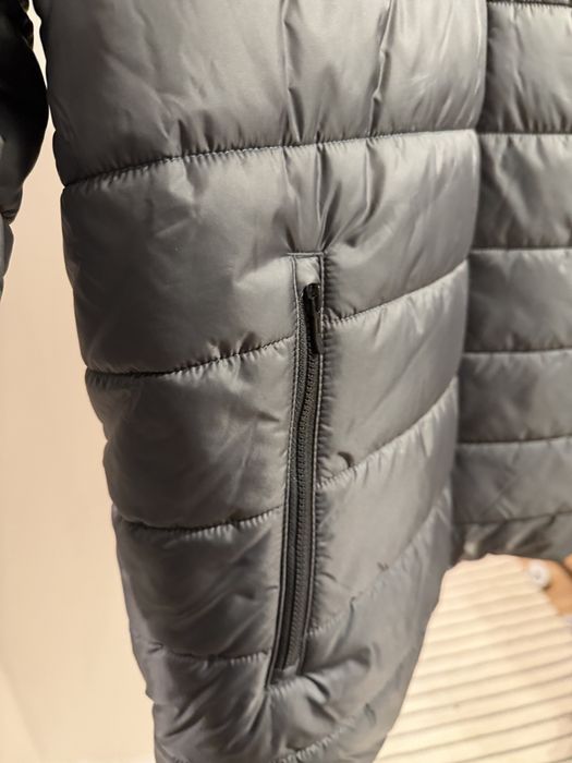 Geacă de iarnă puf groasa calduroasa Puma M/L regular fit noua