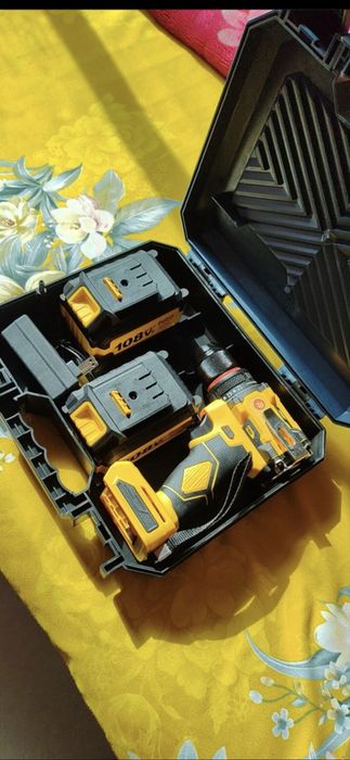 Продам шуруповерт