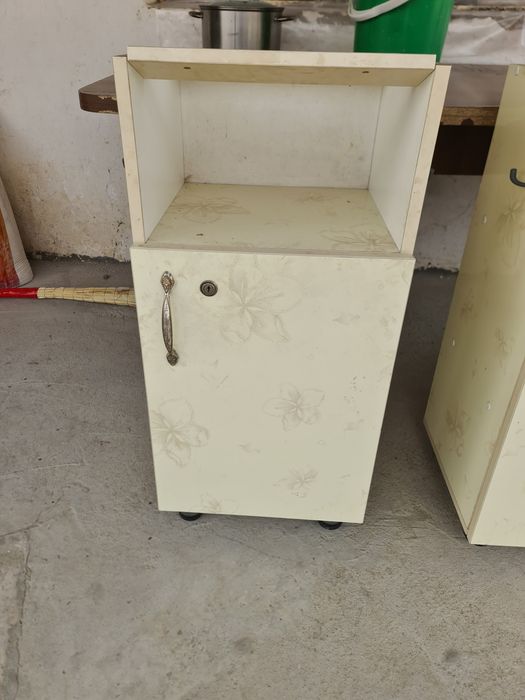 Продается тумбочки