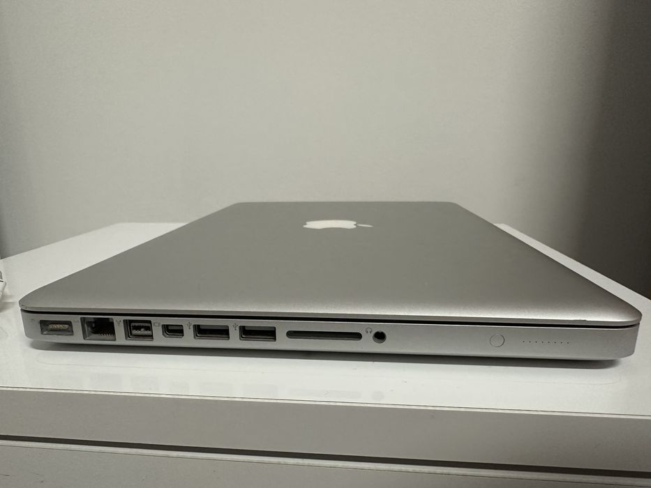 MacBook Pro 13” •2GB RAM •120GB •incarcator original