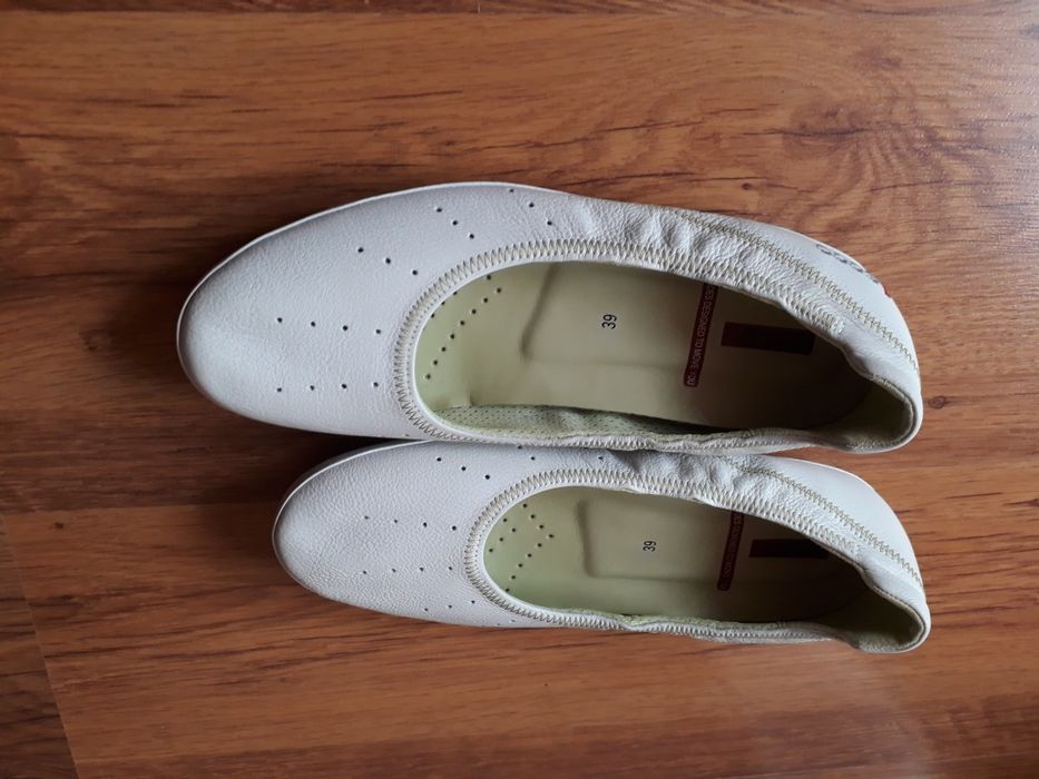 Ecco кожени обувки 39 номер.