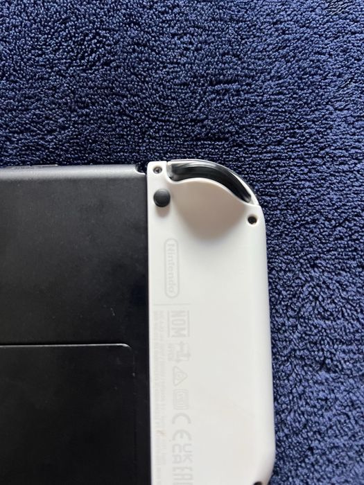 Nintendo oled бял цвят