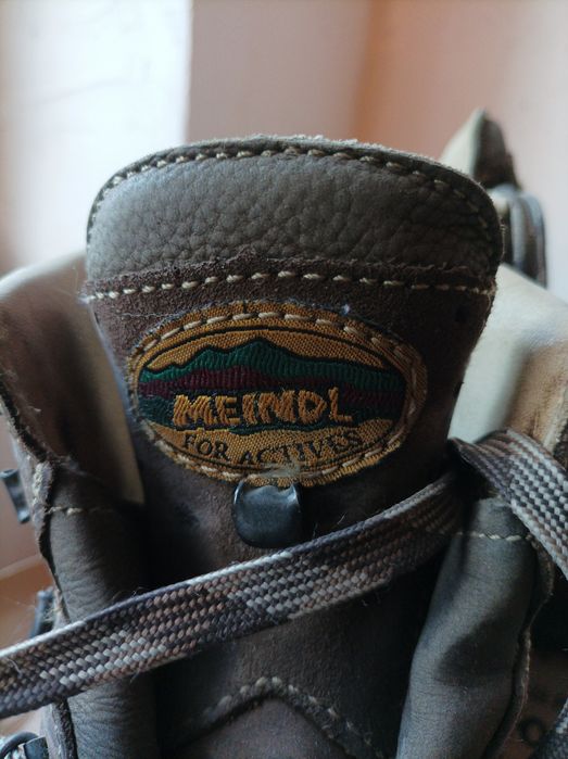 Продам ботинки Mendel 38 размера