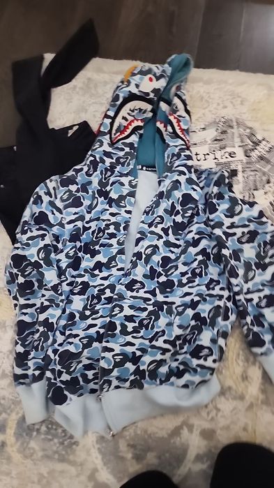 худи BAPE зипка.