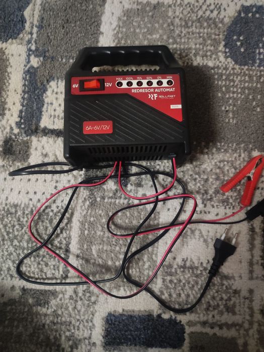 Redresor auto aproape nou