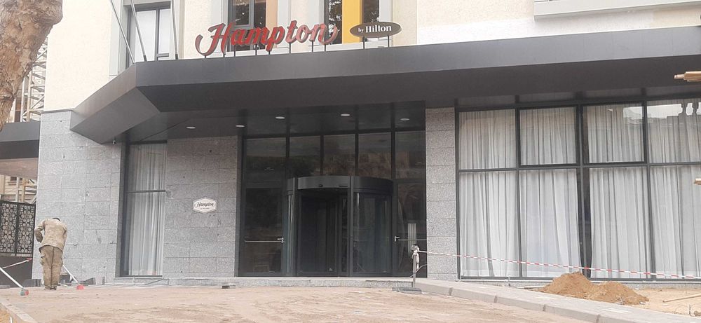 ремонт автоматической раздвижной сенсорный и карусельный  дверей