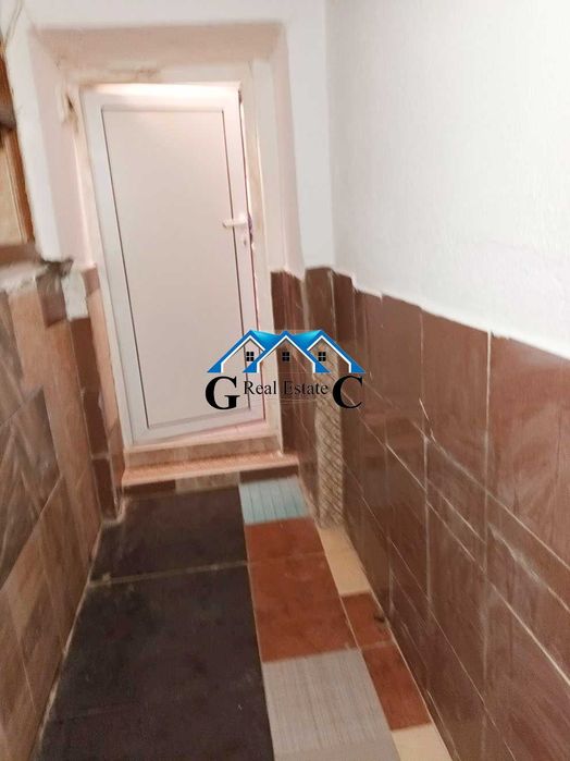 Дава се под наем Етаж от къща в Варна, Трошево - 12 кв.м за 153 € - Снимка #8