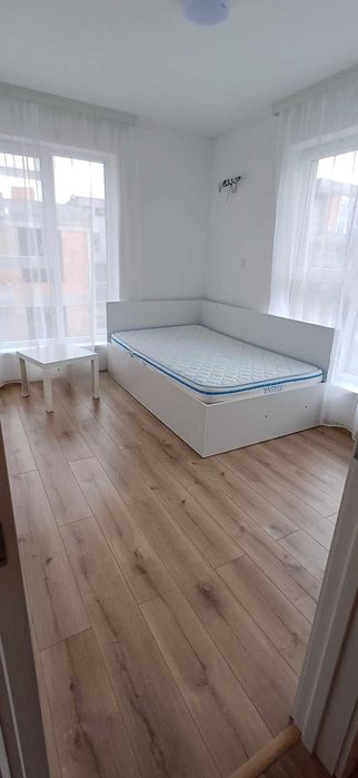 Тристаен Апартамент в Смирненски