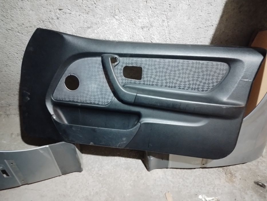 Продавам части за бмв е36