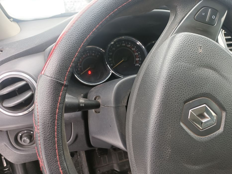 Продам Рено Сандеро