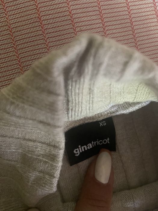 Поло Gina Tricot XS