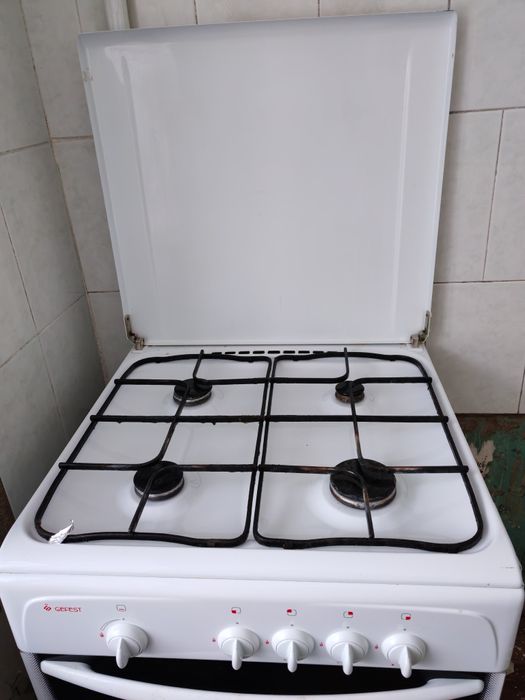 Продам Газ Плиту
