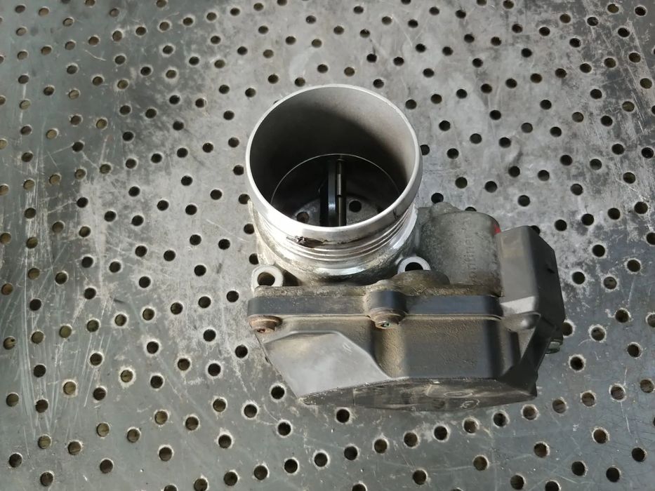 clapeta acceleratie ufwa 2.0 tdci ford s-max  galaxy  9m5q-9e926-aa