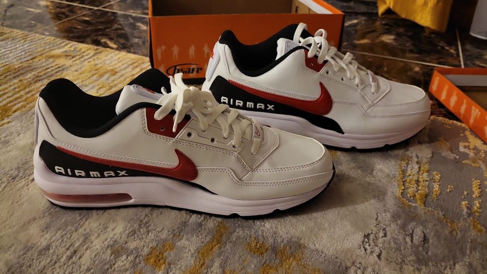 Adidași Nike AirMax