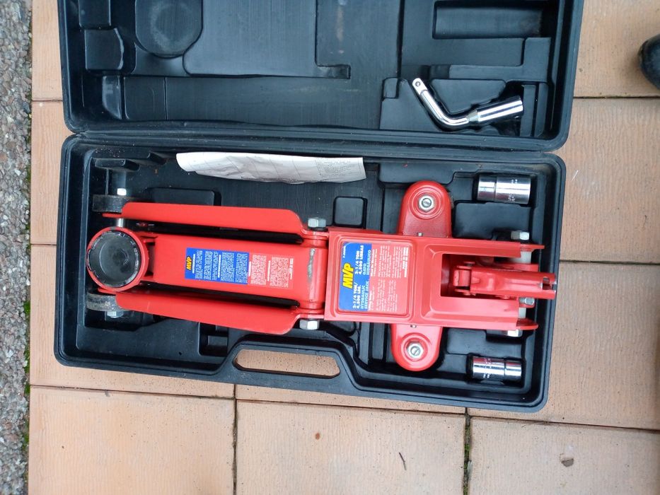 Продается дамкрат новый