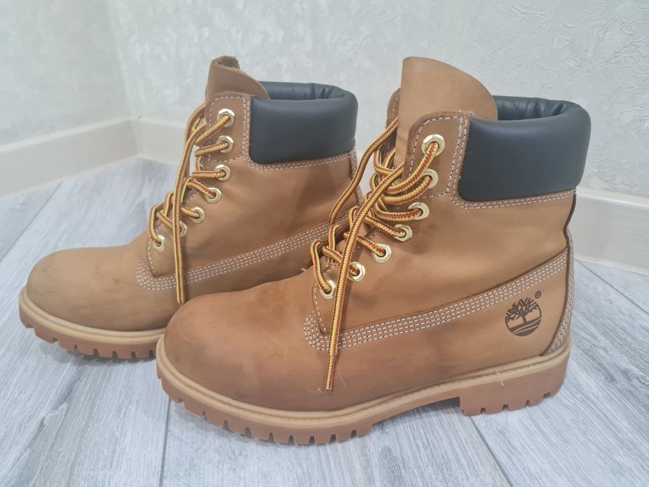 Продам зимние ботинки