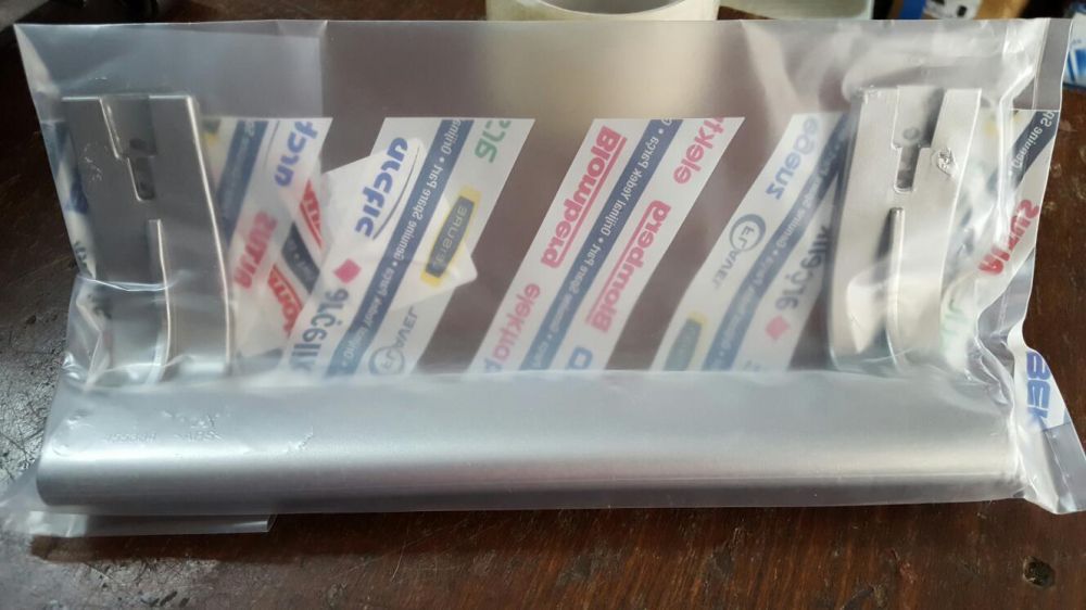 Maner 455384 frigider beko lungime 25cm distanta gauri 21,5cm nou