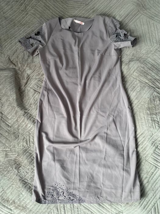 Продам платья женские