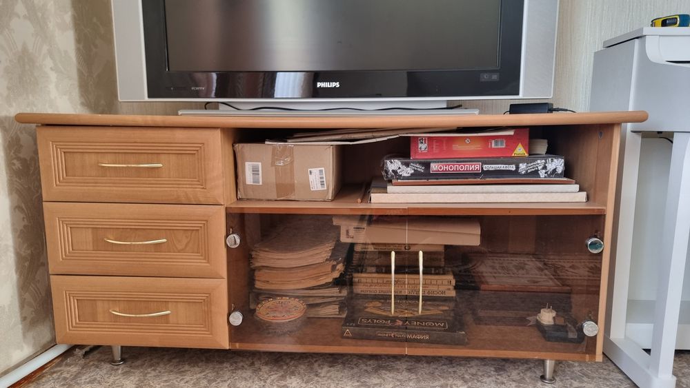 Подставка под телевизор