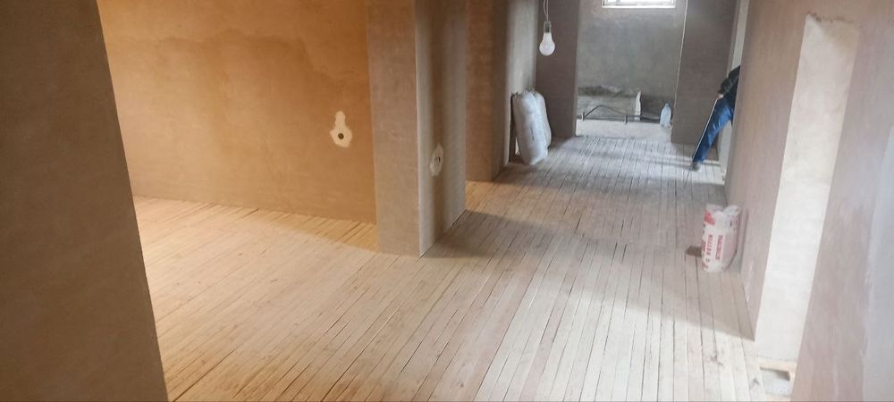 Хожан ауыл 18 жолында 2 этажлы имарат сатылады