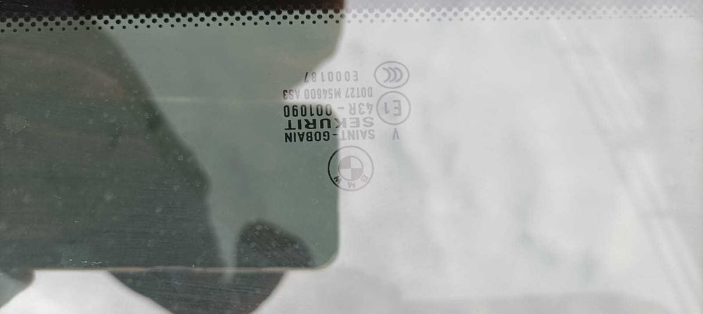 Geam trapa BMW seria 7 F01