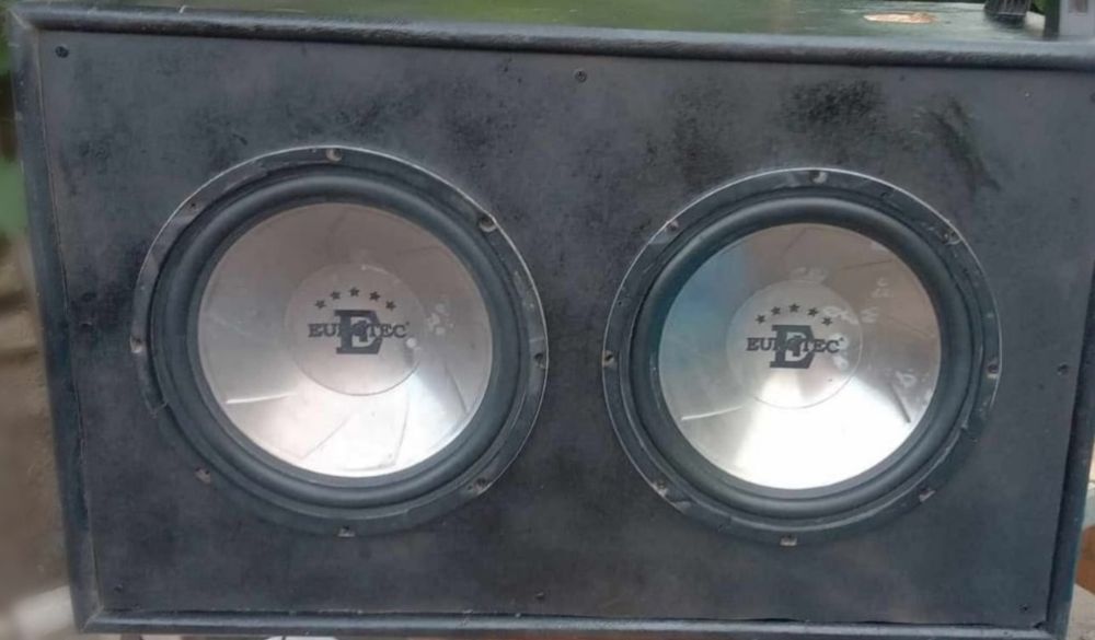 Boxe cu statie și subwoofer